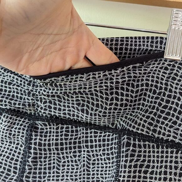 Lululemon Outrun‎ Tight Fall Net White Black/Multi Pocket Black W5AE7S - Picture 13 of 16